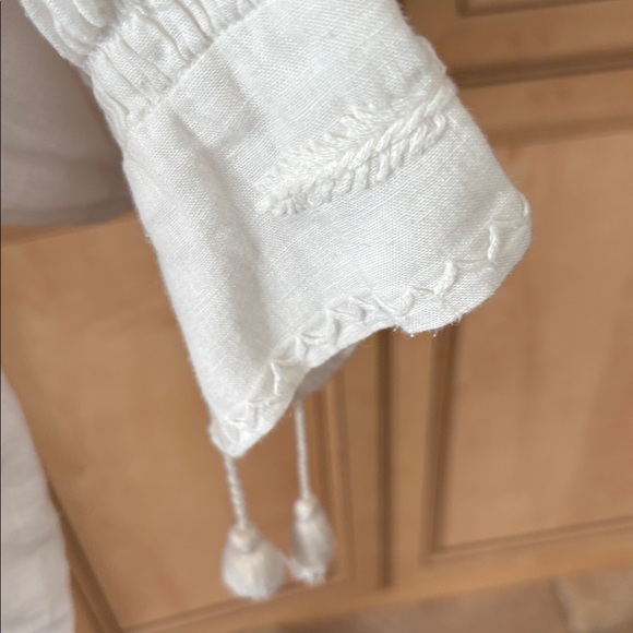 Beautiful Embroidery Top - Picture 3 of 4